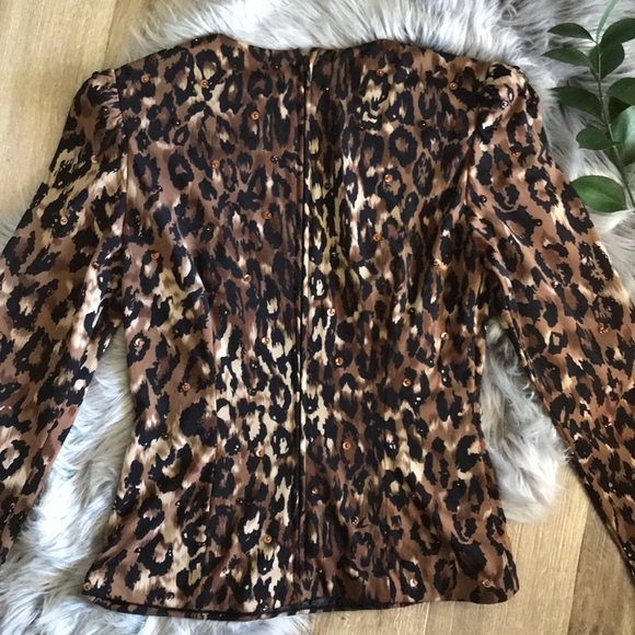 Morton Myles Cheetah Print Blouse 2️⃣ - Picture 6 of 8
